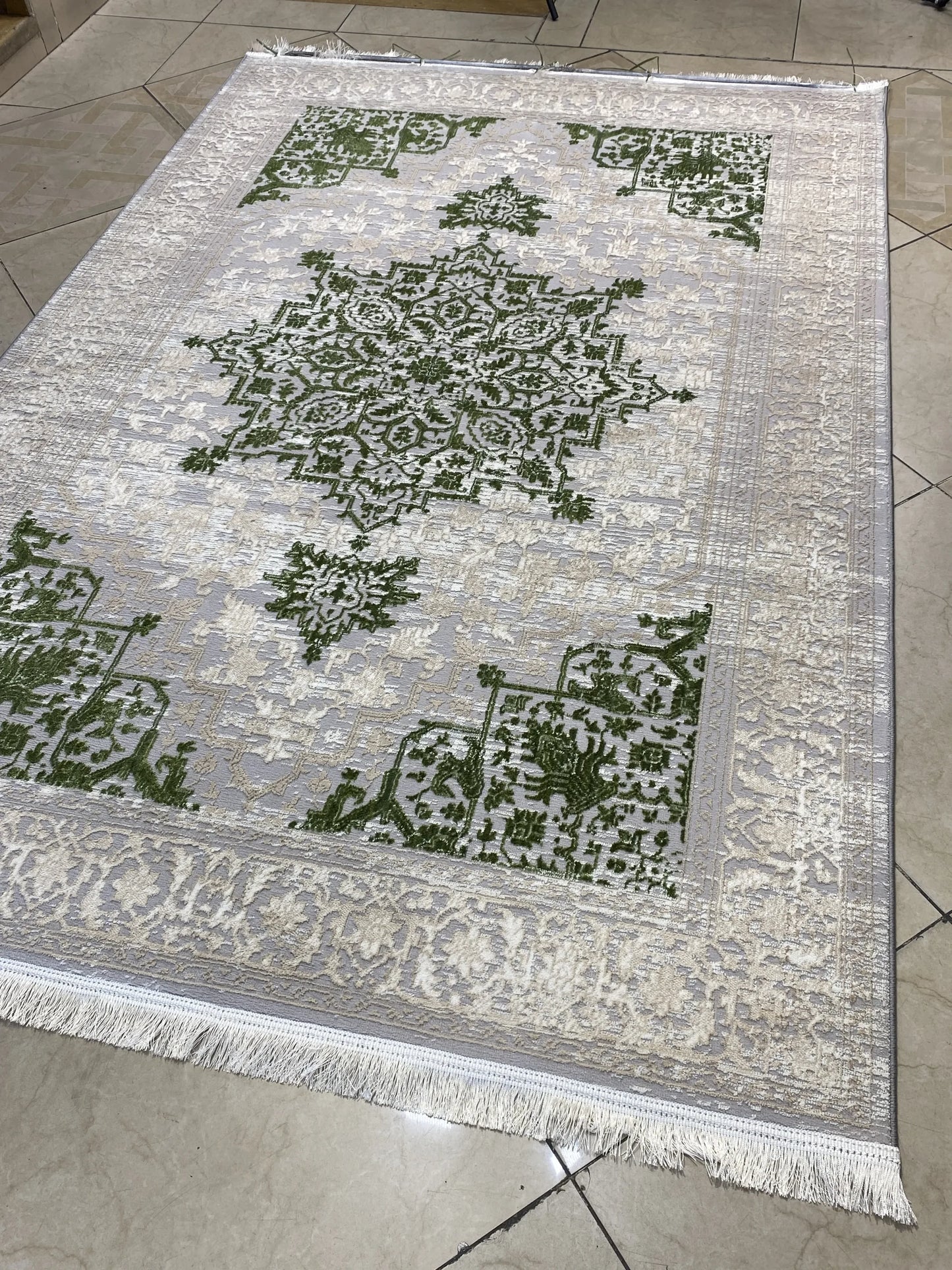 Modern Green Toranj Machine-crafted Persian Rug